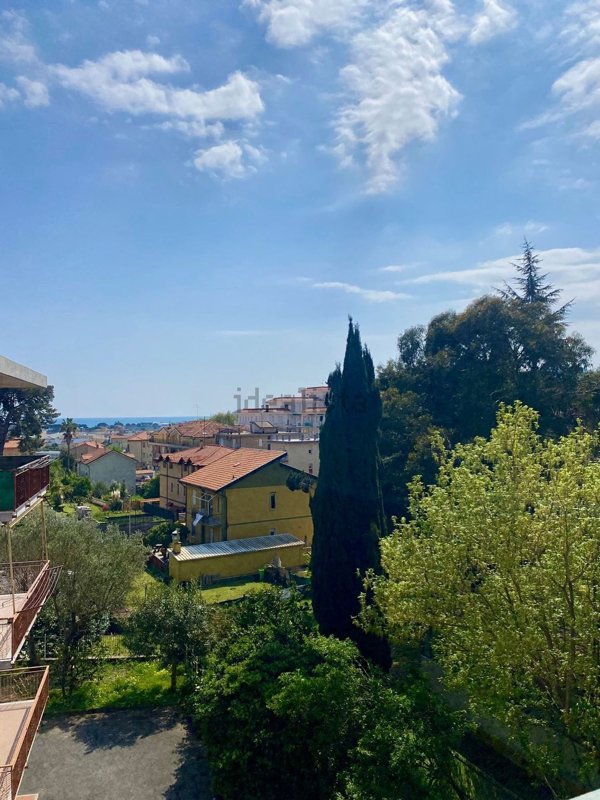 appartamento in vendita a Ceriale