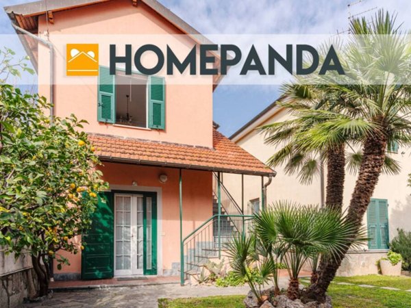 casa indipendente in vendita a Ceriale