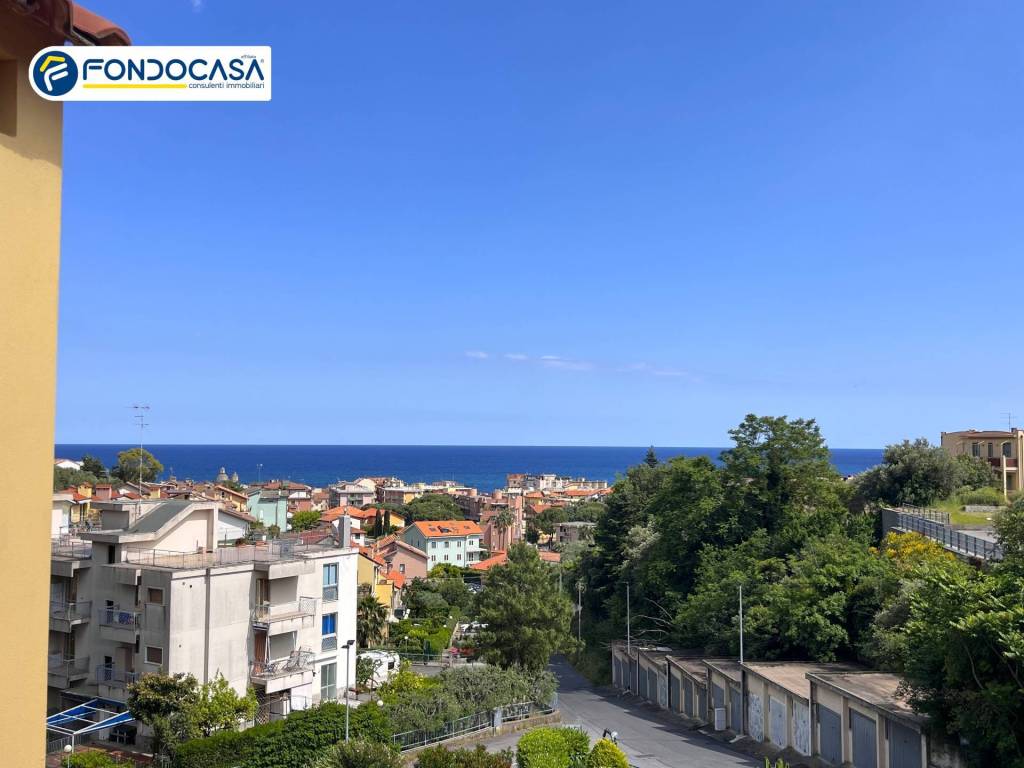 appartamento in vendita a Ceriale