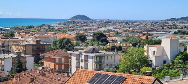 appartamento in vendita a Ceriale