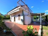 casa indipendente in vendita a Ceriale