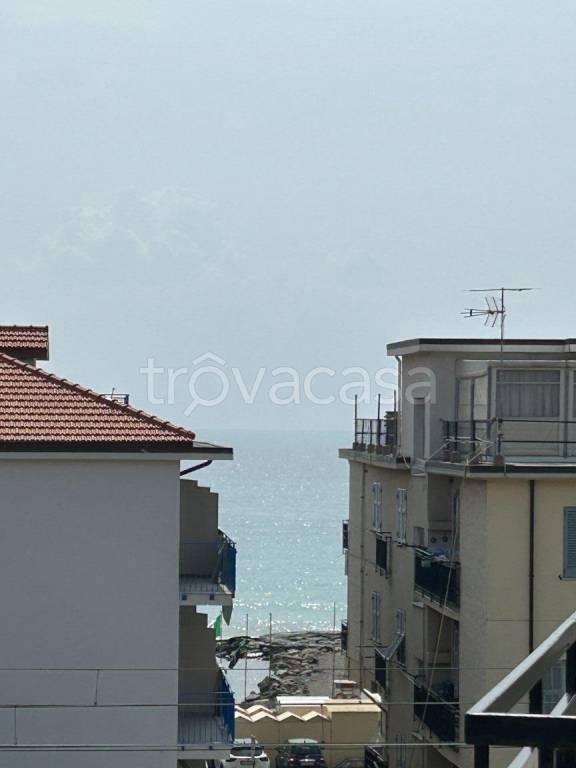 appartamento in vendita a Ceriale