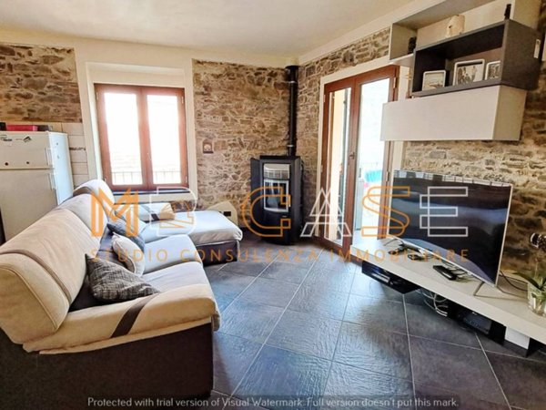 casa indipendente in vendita a Ceriale in zona Peagna