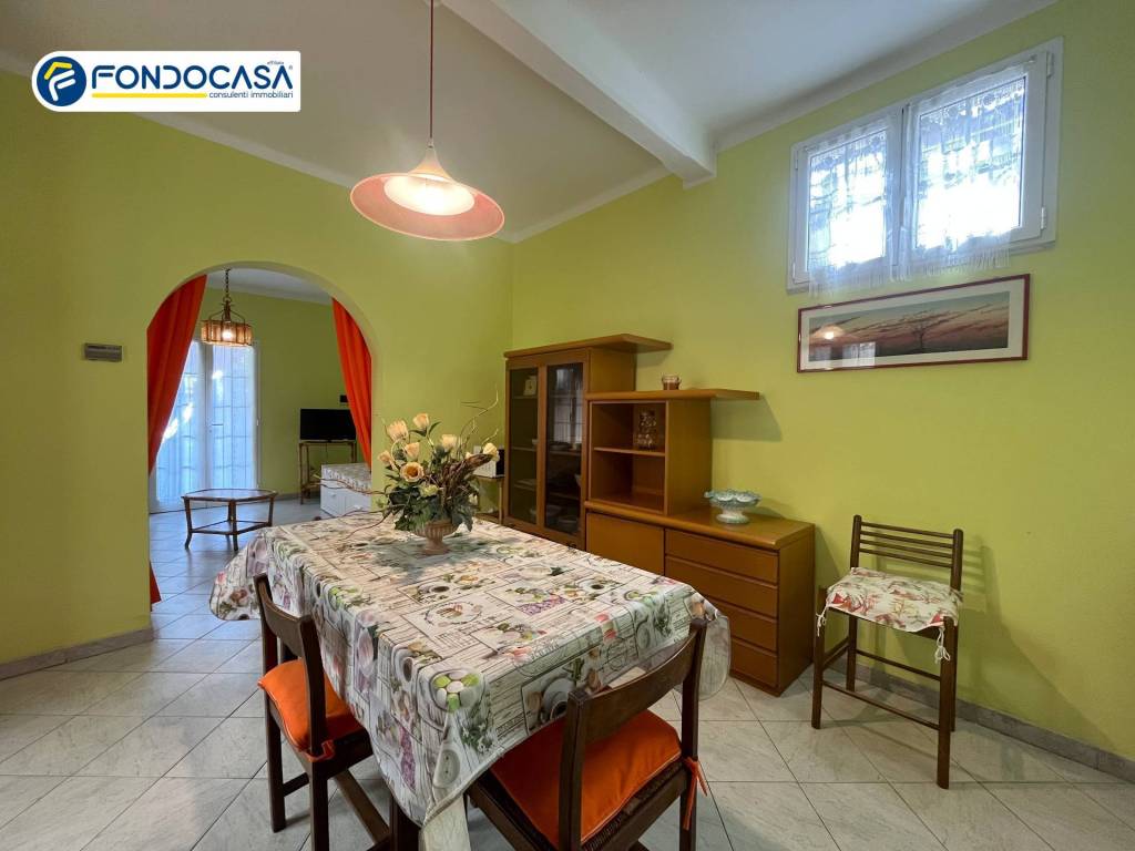 casa indipendente in vendita a Ceriale