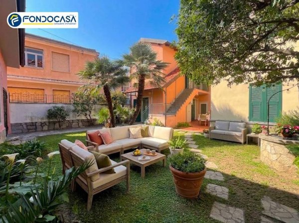 casa indipendente in vendita a Ceriale