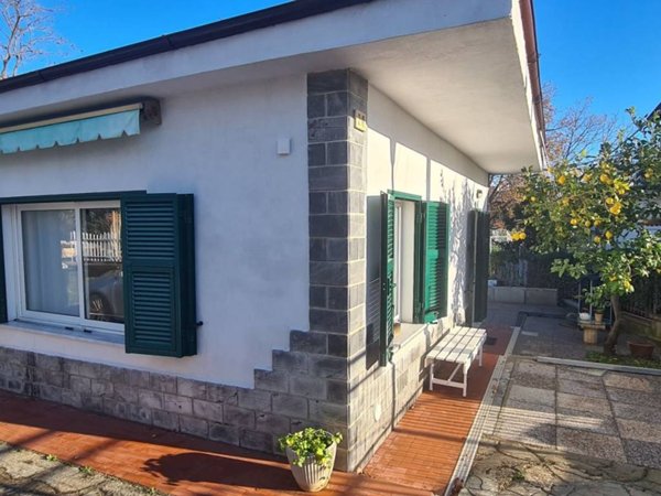 casa indipendente in vendita a Ceriale