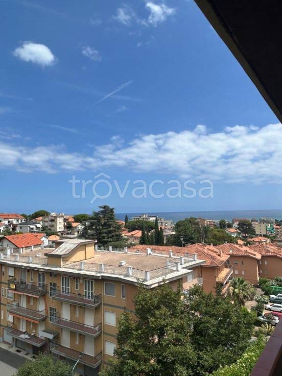 appartamento in vendita a Ceriale