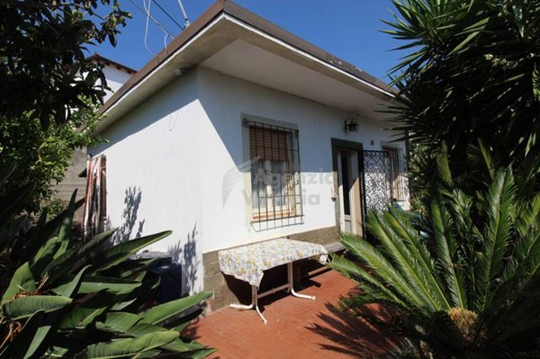 casa indipendente in vendita a Ceriale