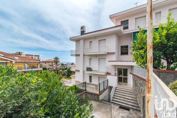 appartamento in vendita a Ceriale