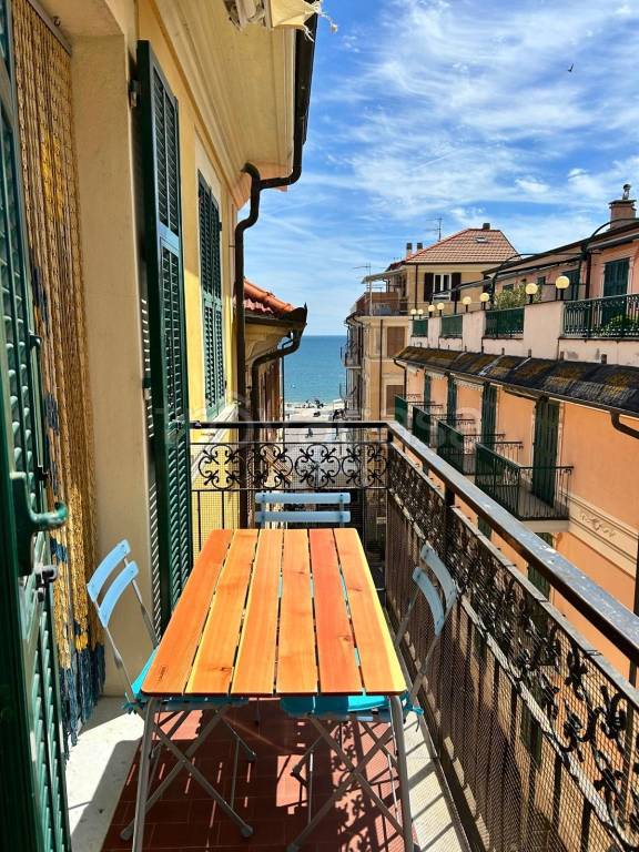 appartamento in vendita a Ceriale