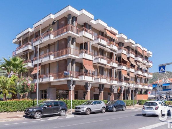 appartamento in vendita a Ceriale