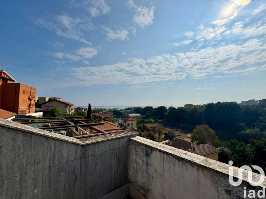 appartamento in vendita a Ceriale in zona Peagna