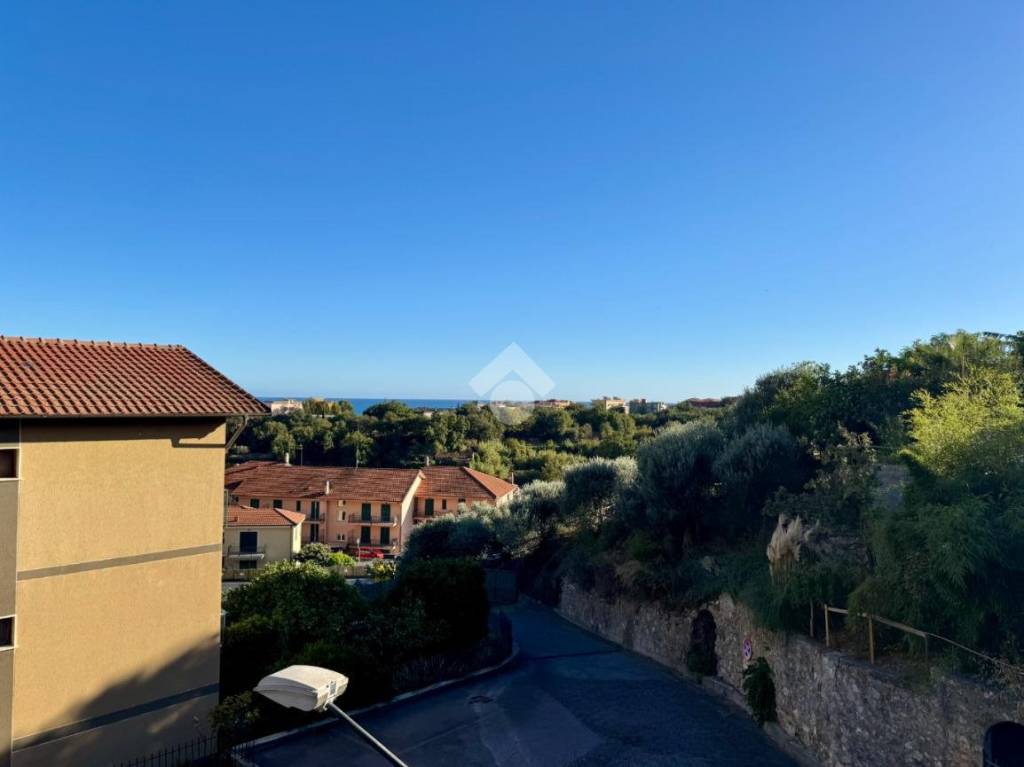 appartamento in vendita a Ceriale