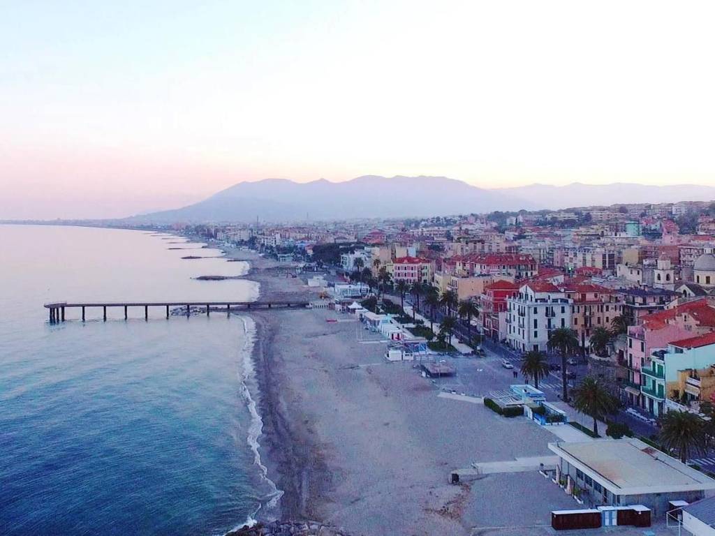 appartamento in vendita a Ceriale