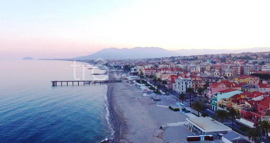 appartamento in vendita a Ceriale