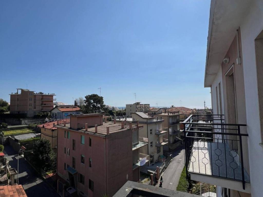 appartamento in vendita a Ceriale