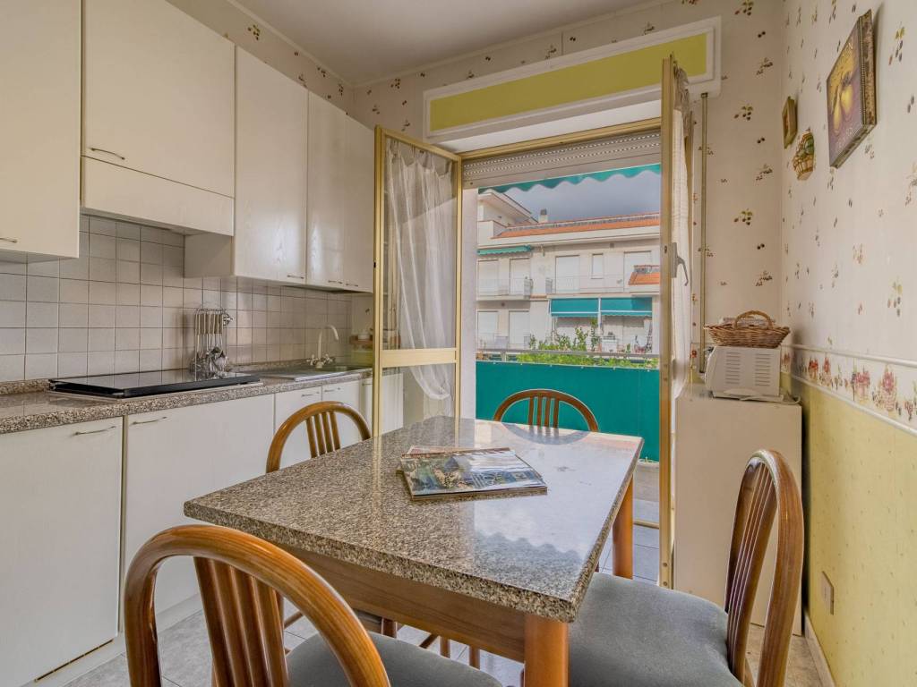 appartamento in vendita a Ceriale