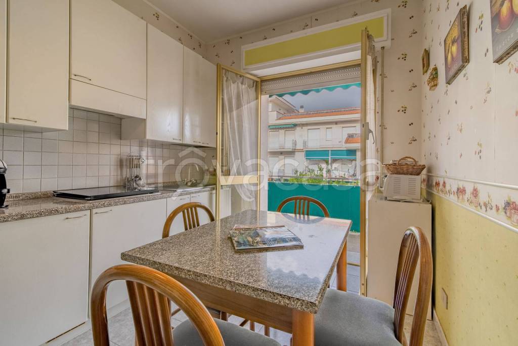 appartamento in vendita a Ceriale