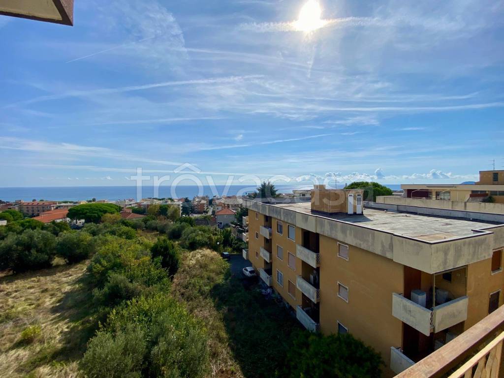 appartamento in vendita a Ceriale