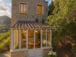 casa indipendente in vendita a Ceriale in zona Peagna