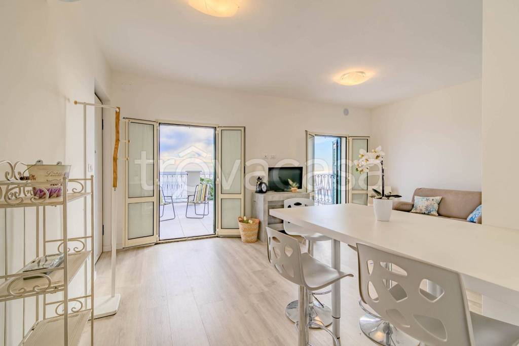 appartamento in vendita a Ceriale