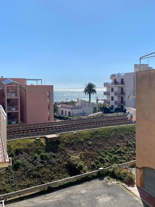 appartamento in vendita a Ceriale