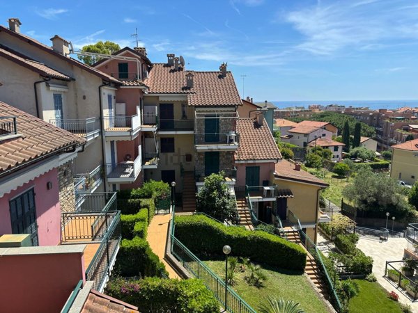 appartamento in vendita a Ceriale