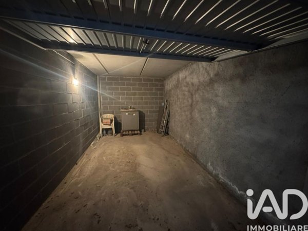 locale di sgombero in vendita a Ceriale