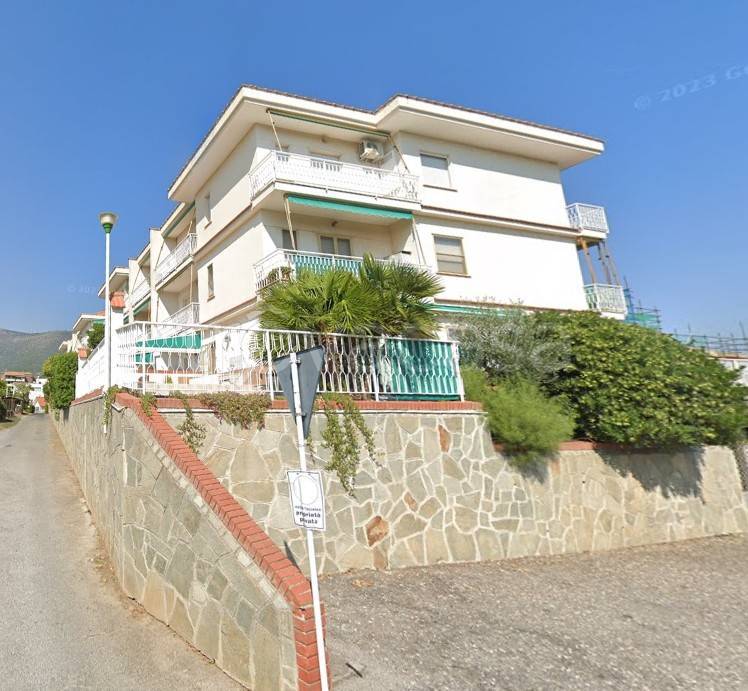 appartamento in vendita a Ceriale