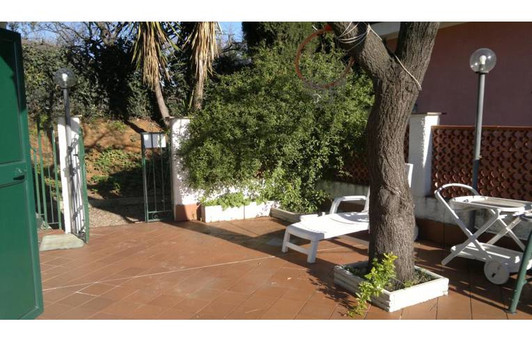 casa indipendente in vendita a Ceriale