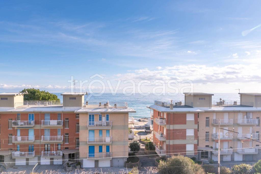 appartamento in vendita a Ceriale