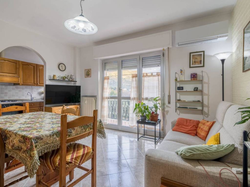 appartamento in vendita a Ceriale