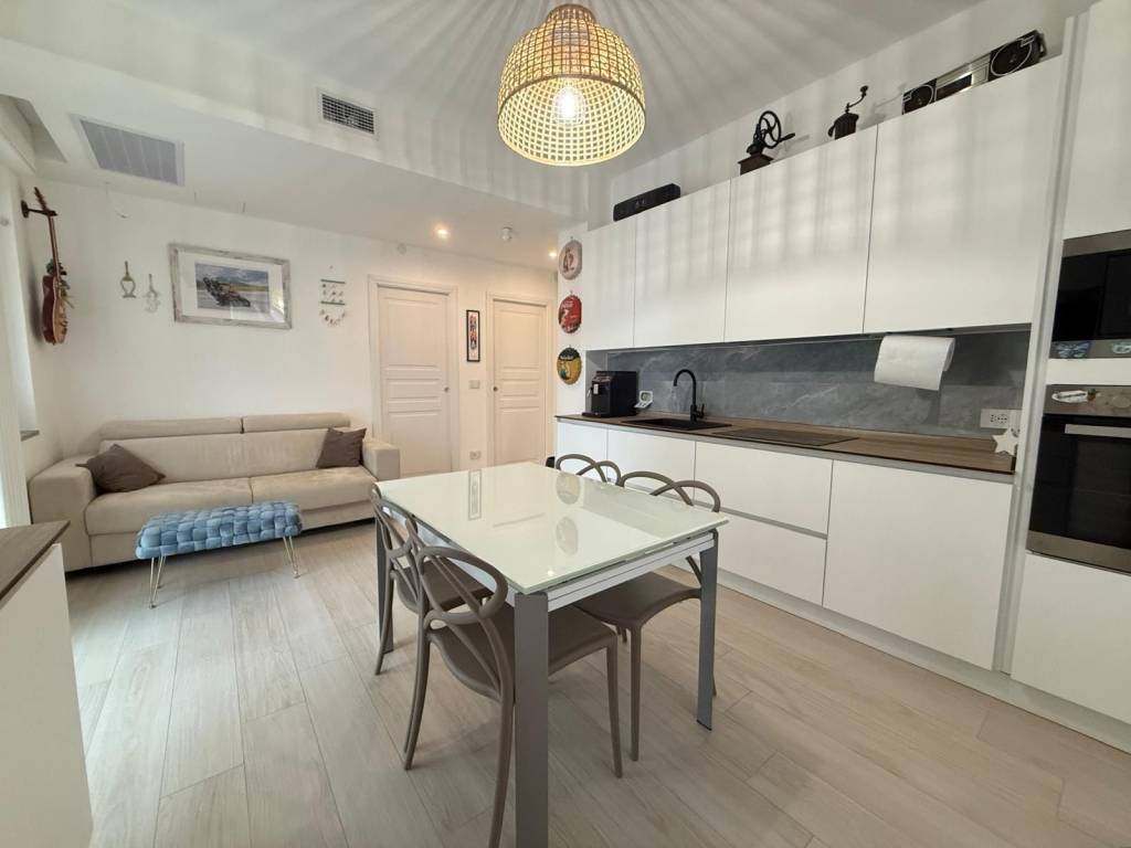 appartamento in vendita a Ceriale