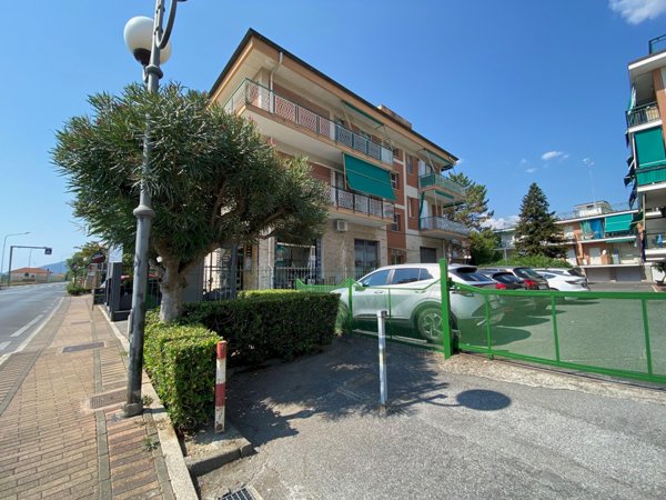 appartamento in vendita a Ceriale