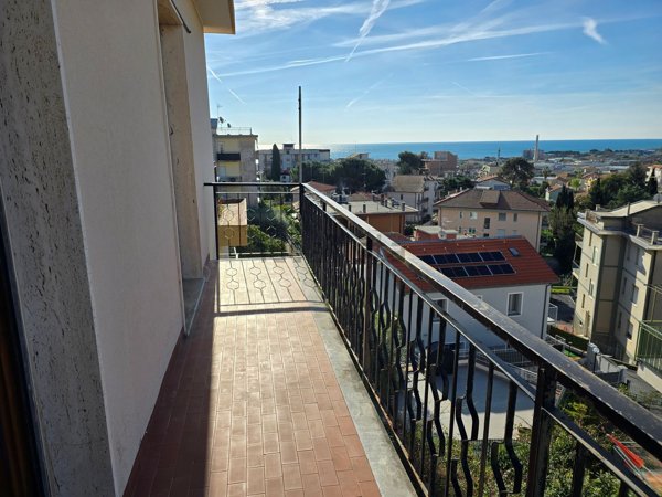 appartamento in vendita a Ceriale