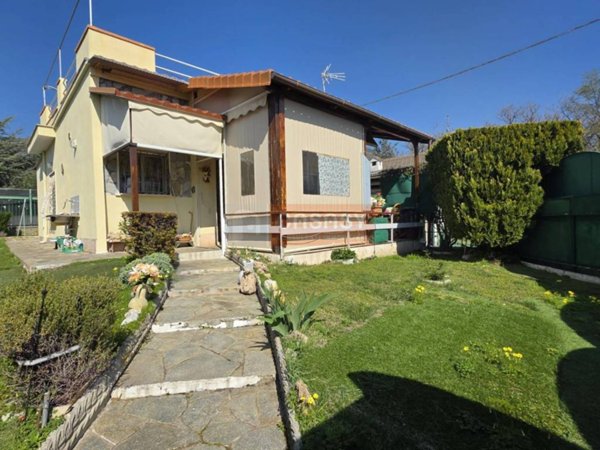 casa indipendente in vendita a Ceriale