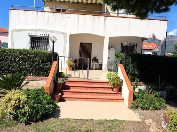 appartamento in vendita a Ceriale