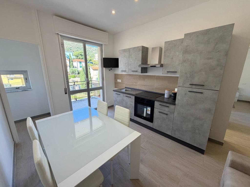 appartamento in vendita a Ceriale