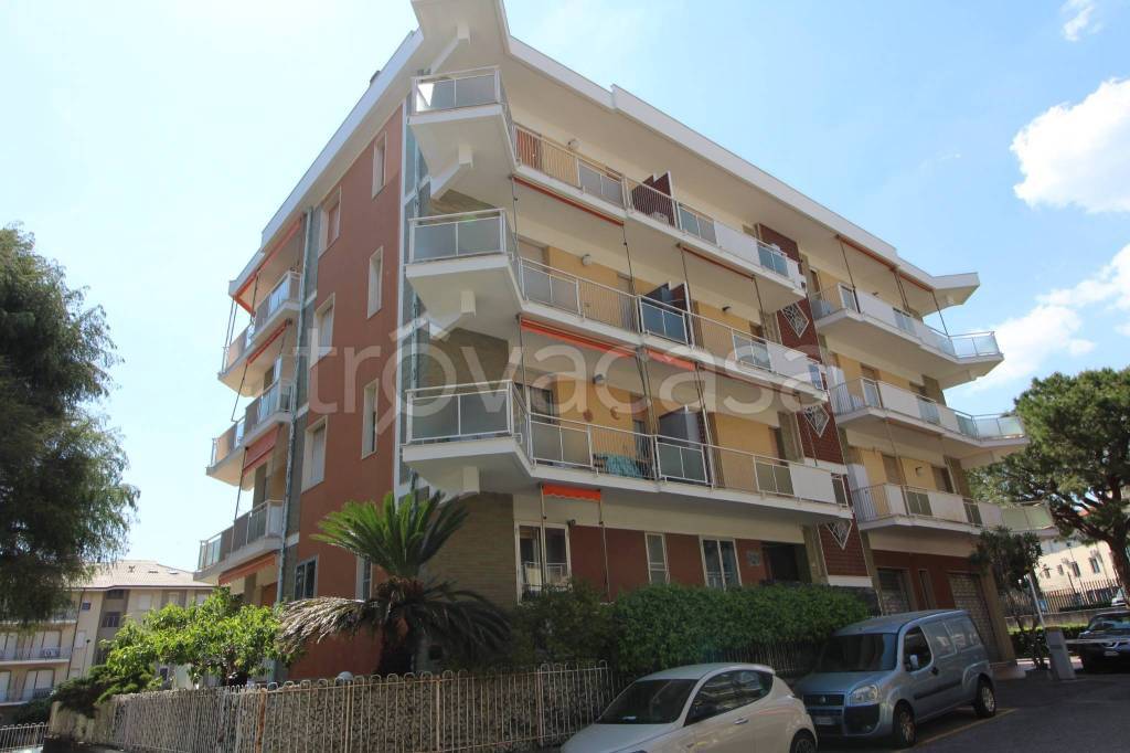 appartamento in vendita a Ceriale