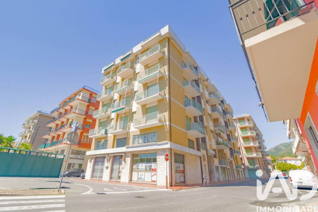 appartamento in vendita a Ceriale