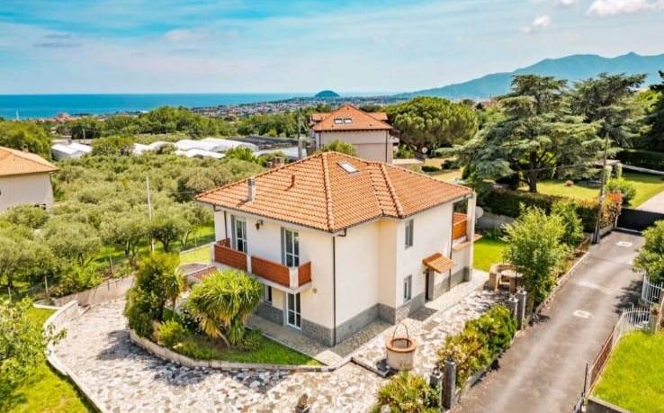 appartamento in vendita a Ceriale