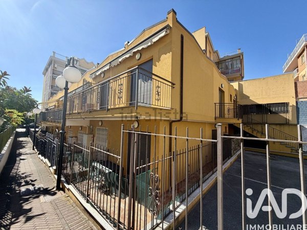 appartamento in vendita a Ceriale