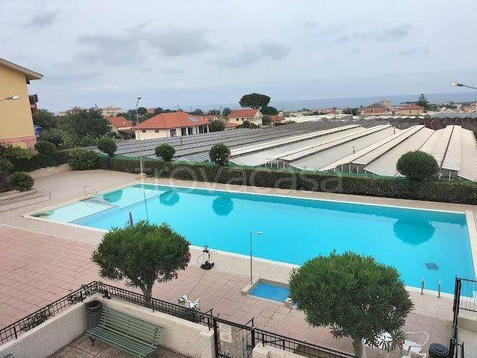 appartamento in vendita a Ceriale in zona Peagna