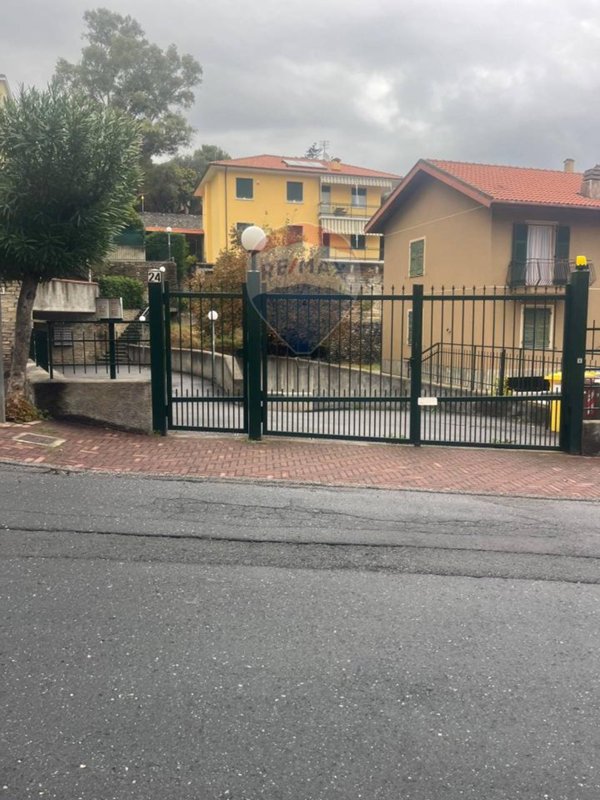 box auto in vendita a Ceriale in zona Peagna