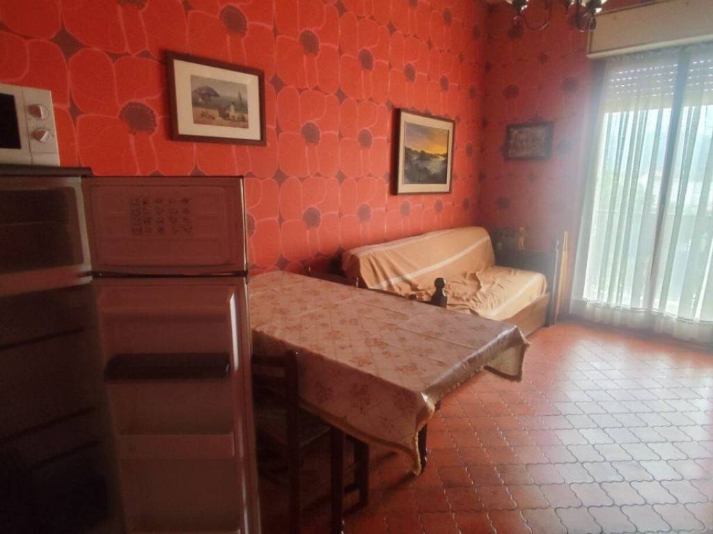 appartamento in vendita a Ceriale in zona Peagna