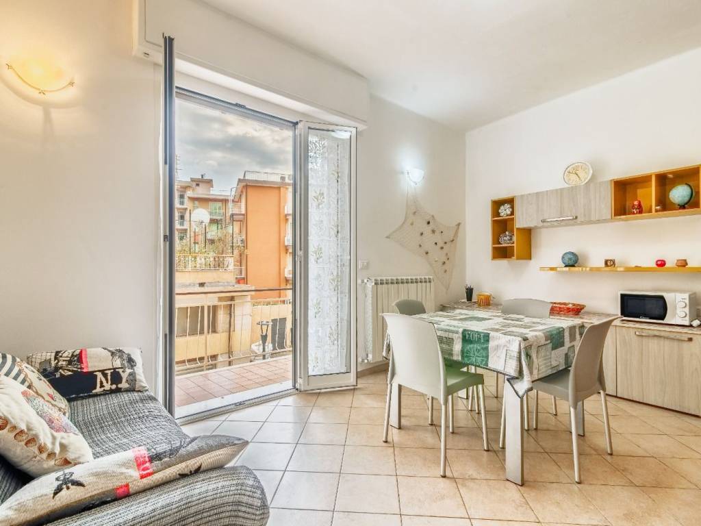 appartamento in vendita a Ceriale
