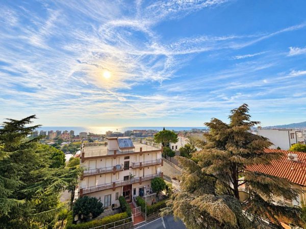 appartamento in vendita a Ceriale