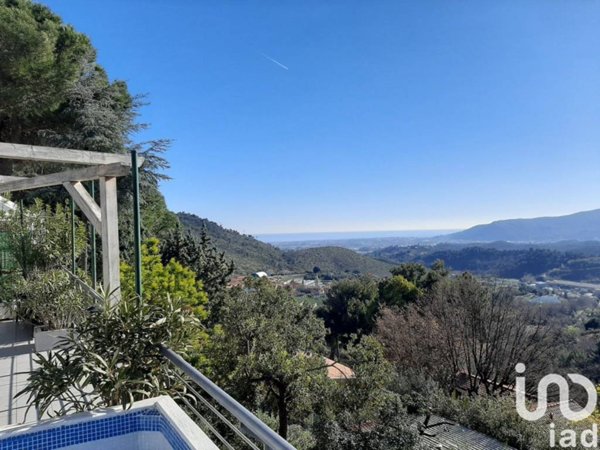 casa indipendente in vendita a Cisano sul Neva in zona Cenesi