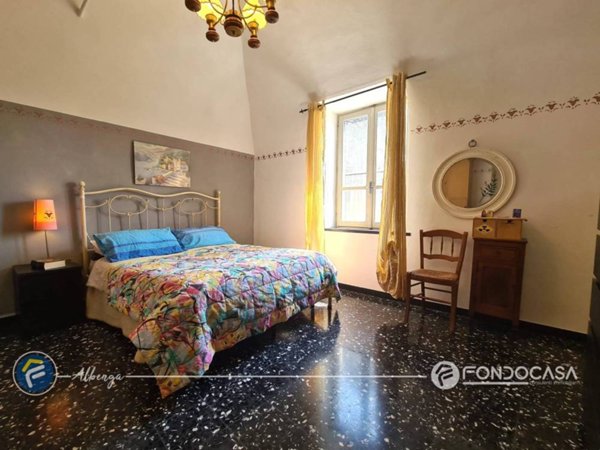 casa indipendente in vendita a Cisano sul Neva