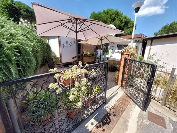 casa indipendente in vendita a Cisano sul Neva in zona Cenesi